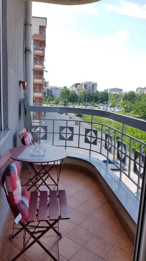 Cozy Home In Σκόπια Εξωτερικό φωτογραφία